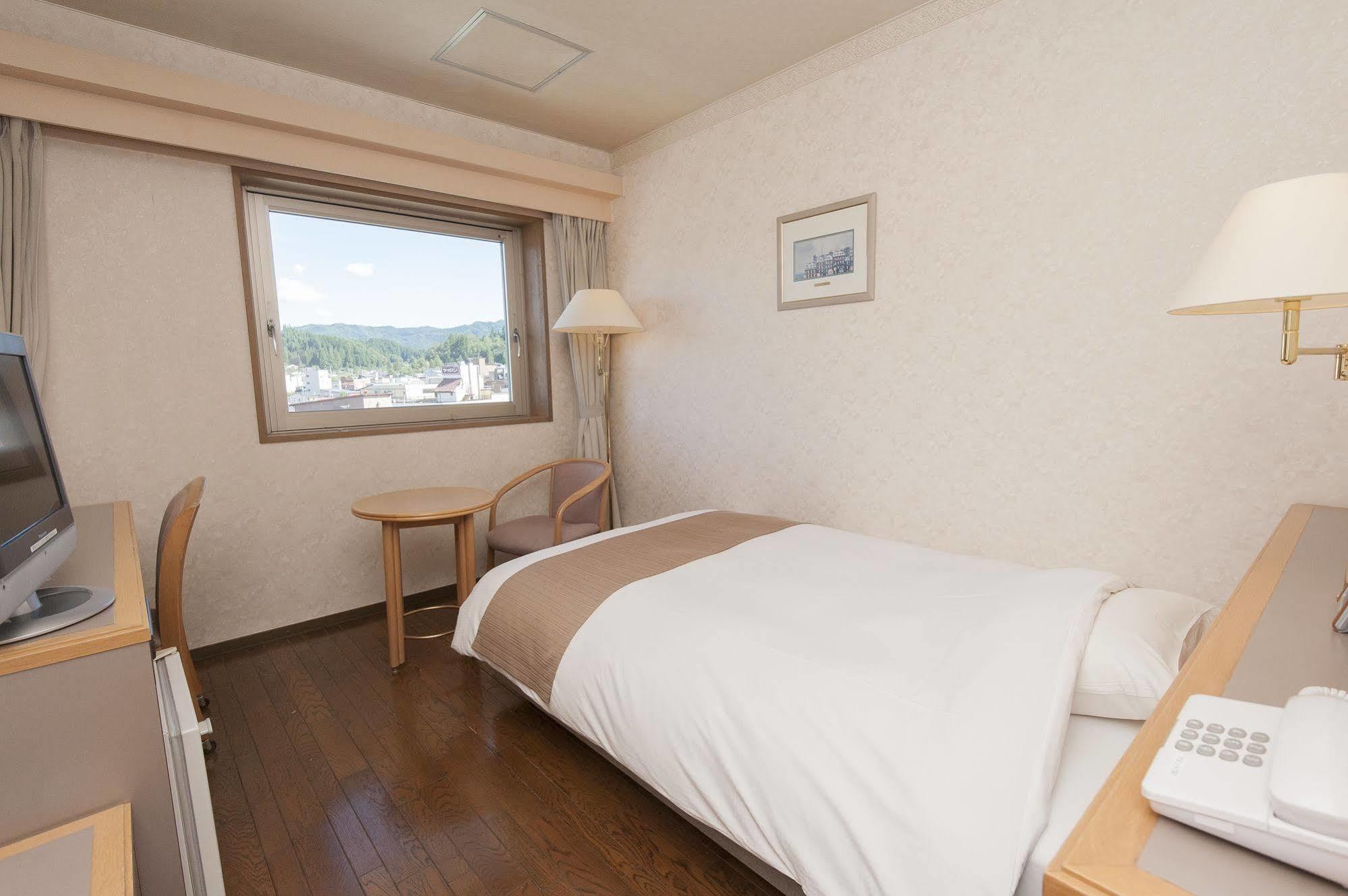 Takayama City Hotel Four Seasons Exterior foto
