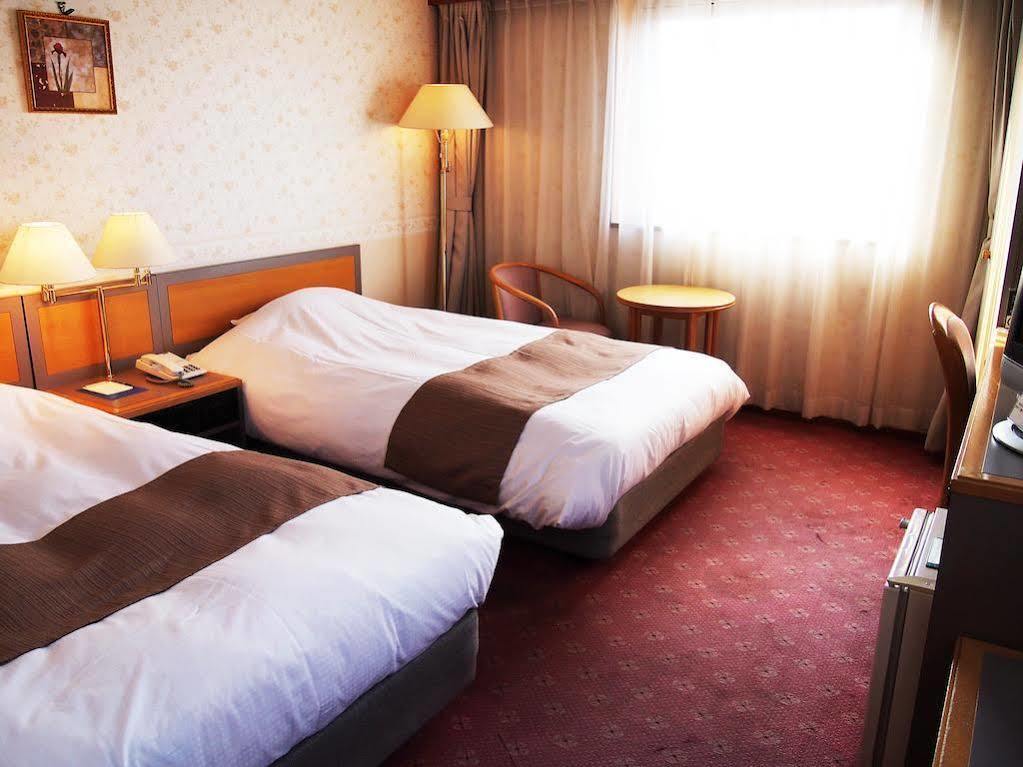 Takayama City Hotel Four Seasons Exterior foto